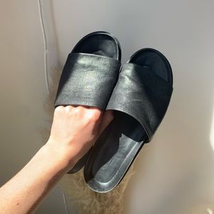 VAGABOND FLAT SANDALS (LEATHER)